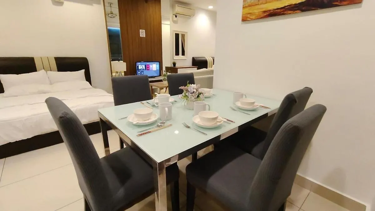 High-Rise Suite With View-Near Gurney & Gleneagles George Town 0*,  Malaysia