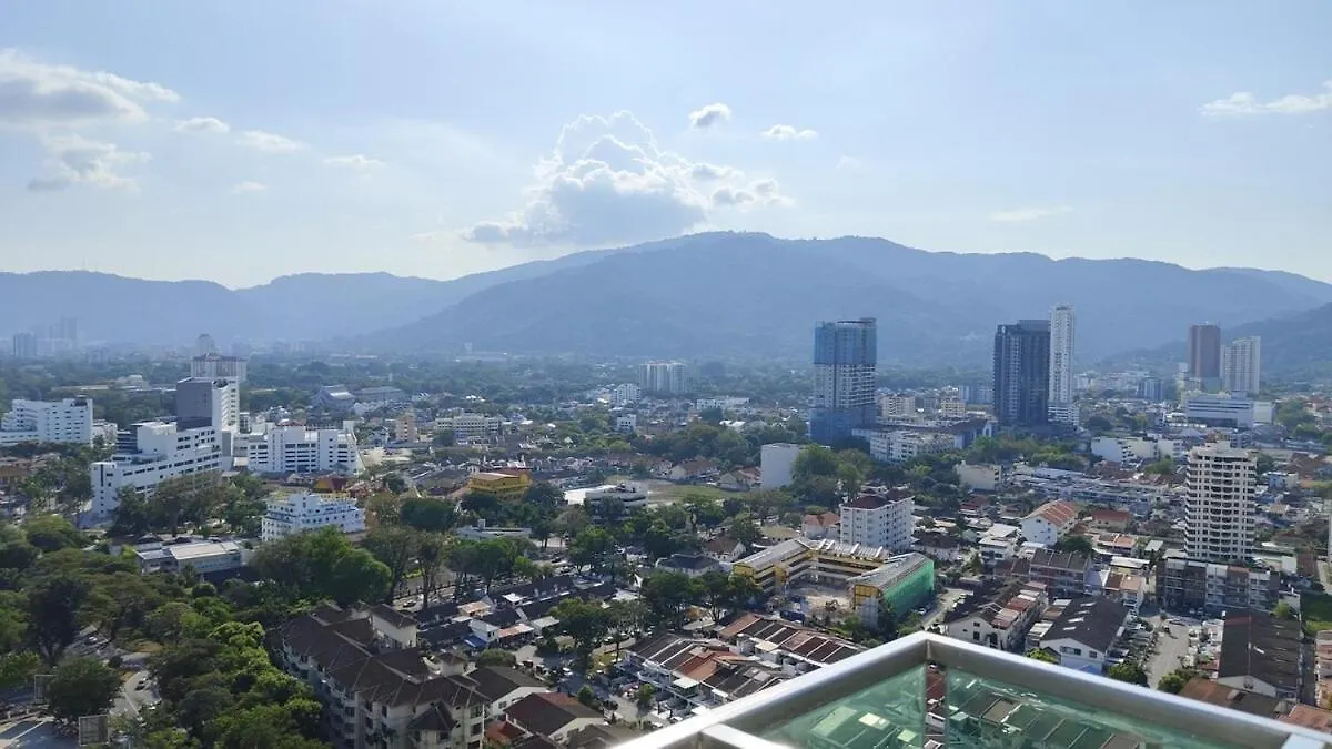High-Rise Suite With View-Near Gurney & Gleneagles George Town